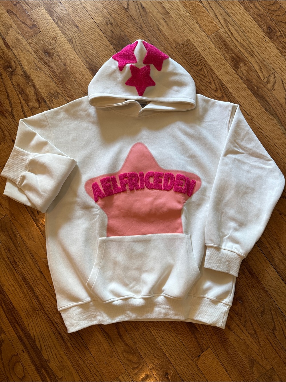 Aelfric Eden Off White Hoodie with Pink Star Appliqués